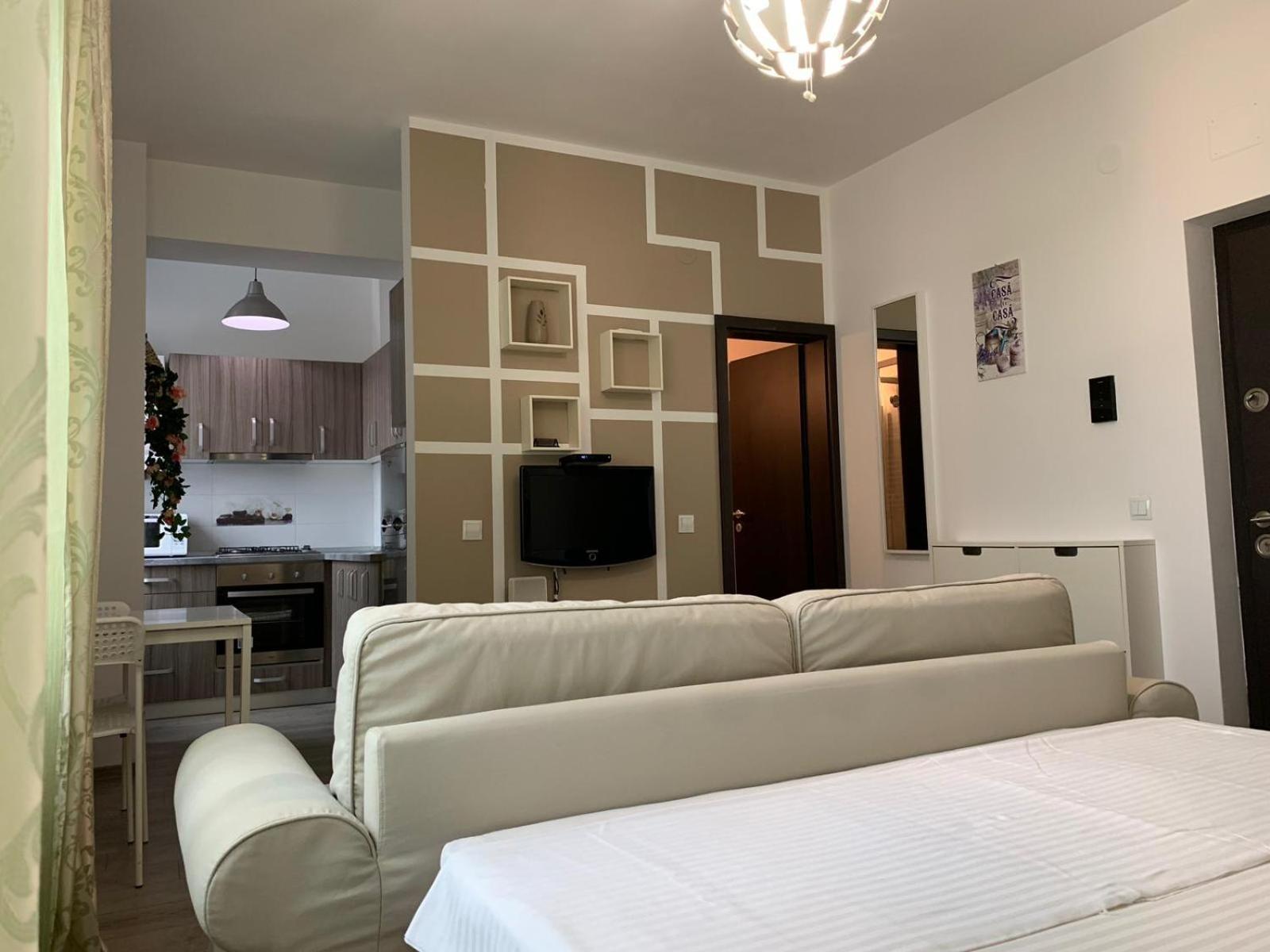 Studios & Apartments Palas By Glam At Lazar Towers ياش المظهر الخارجي الصورة