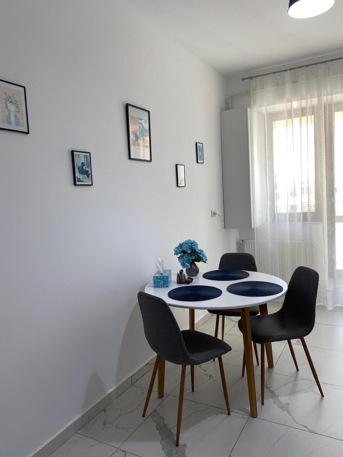 Studios & Apartments Palas By Glam At Lazar Towers ياش المظهر الخارجي الصورة