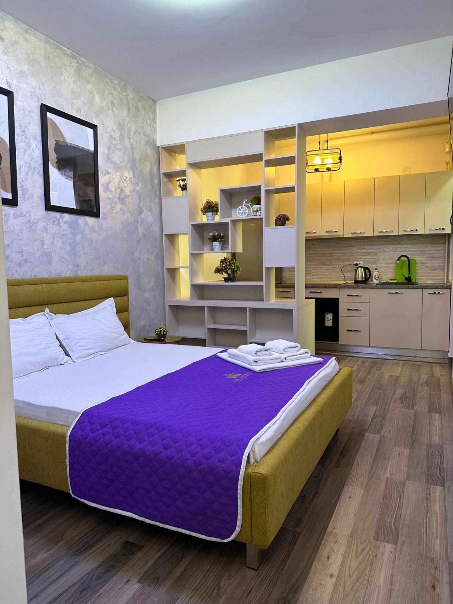 Studios & Apartments Palas By Glam At Lazar Towers ياش المظهر الخارجي الصورة