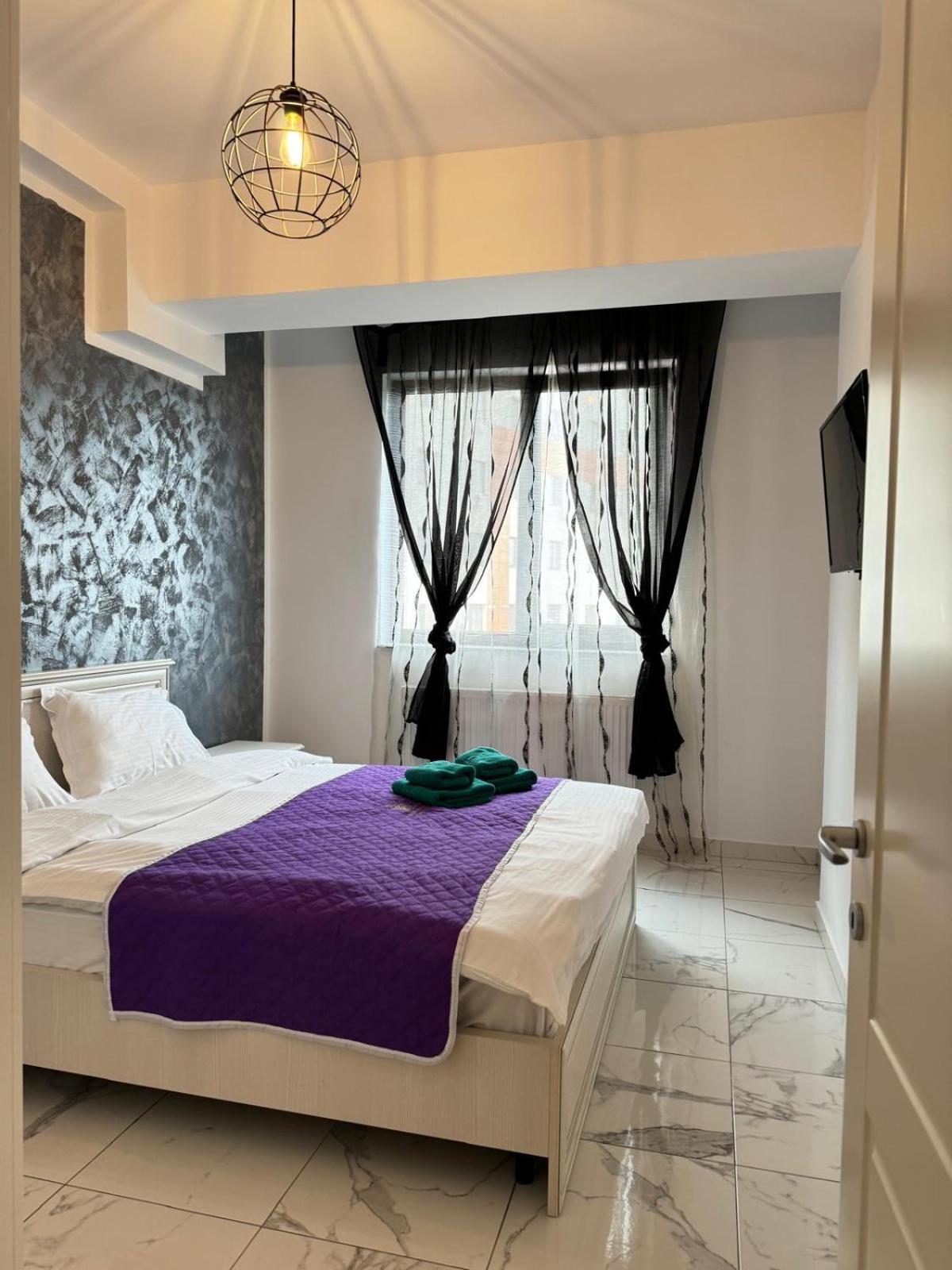 Studios & Apartments Palas By Glam At Lazar Towers ياش المظهر الخارجي الصورة