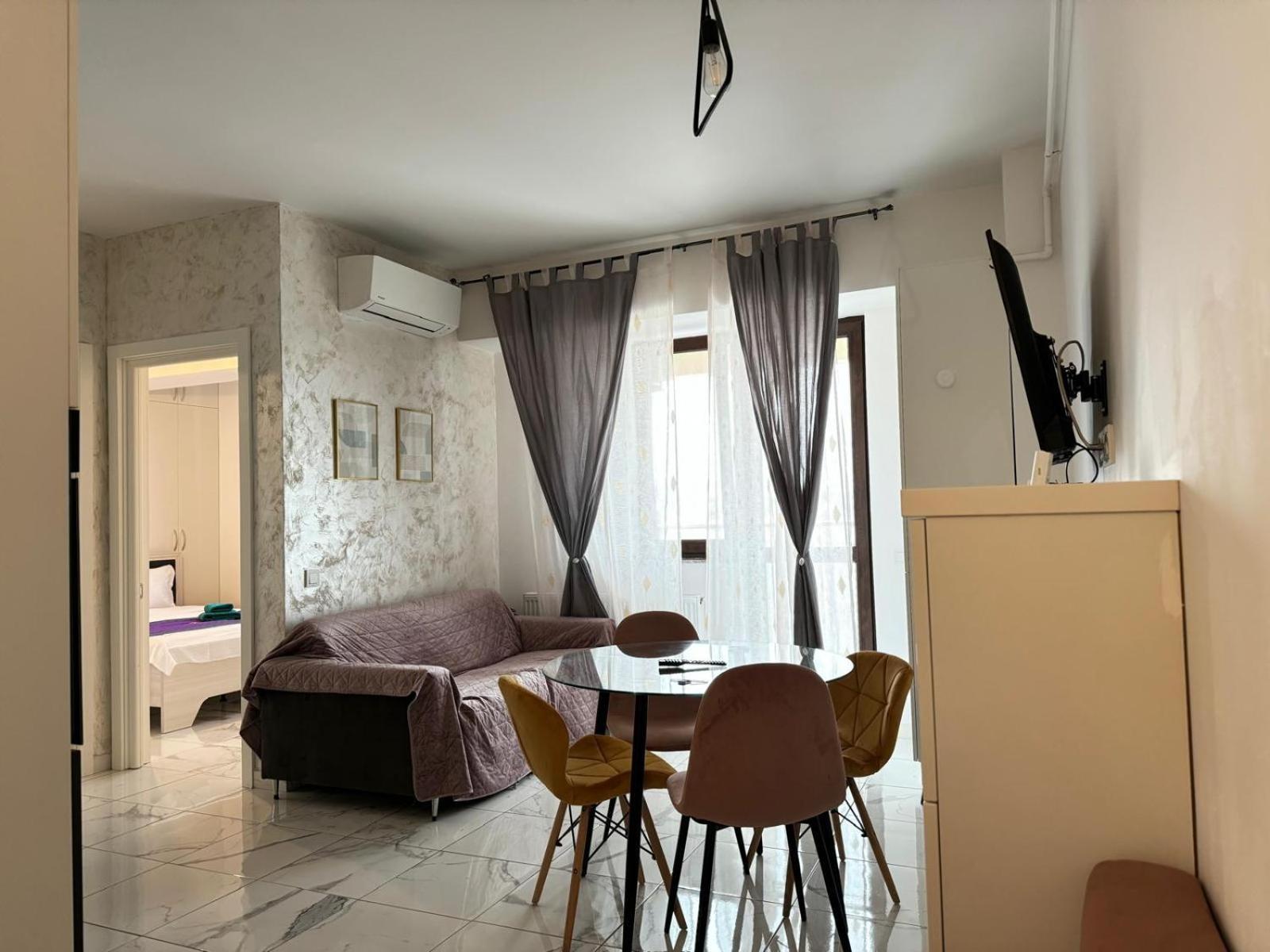 Studios & Apartments Palas By Glam At Lazar Towers ياش المظهر الخارجي الصورة
