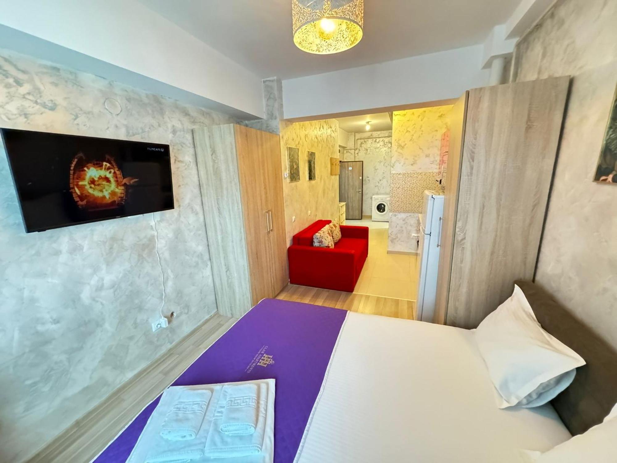 Studios & Apartments Palas By Glam At Lazar Towers ياش المظهر الخارجي الصورة
